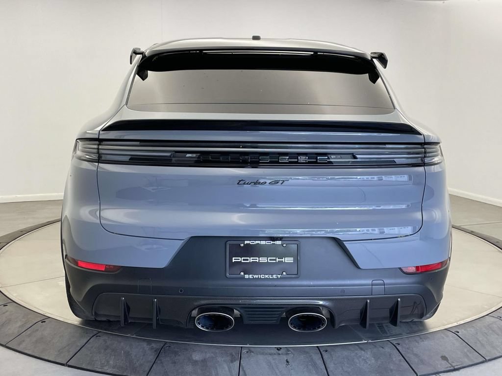 Certified 2024 Porsche Cayenne Turbo GT AWD/4WD image 6