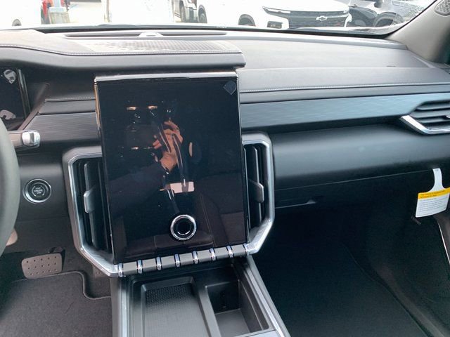 New 2026 GMC Acadia Elevation image 26