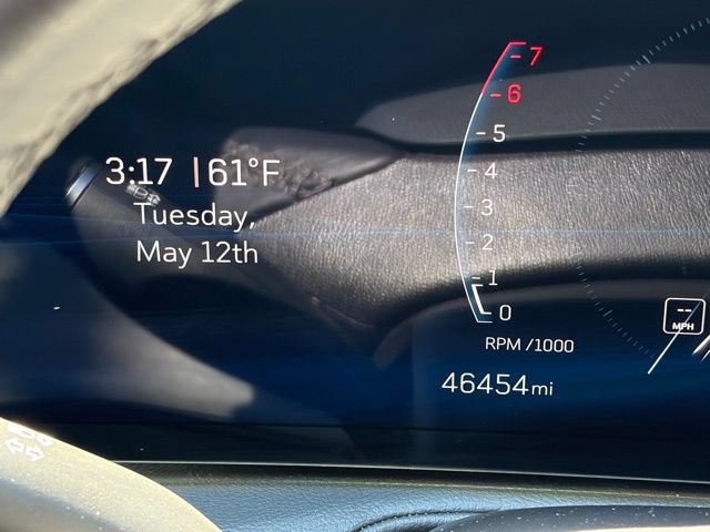 Used 2025 Cadillac XT4 Premium Luxury AWD/4WD image 17