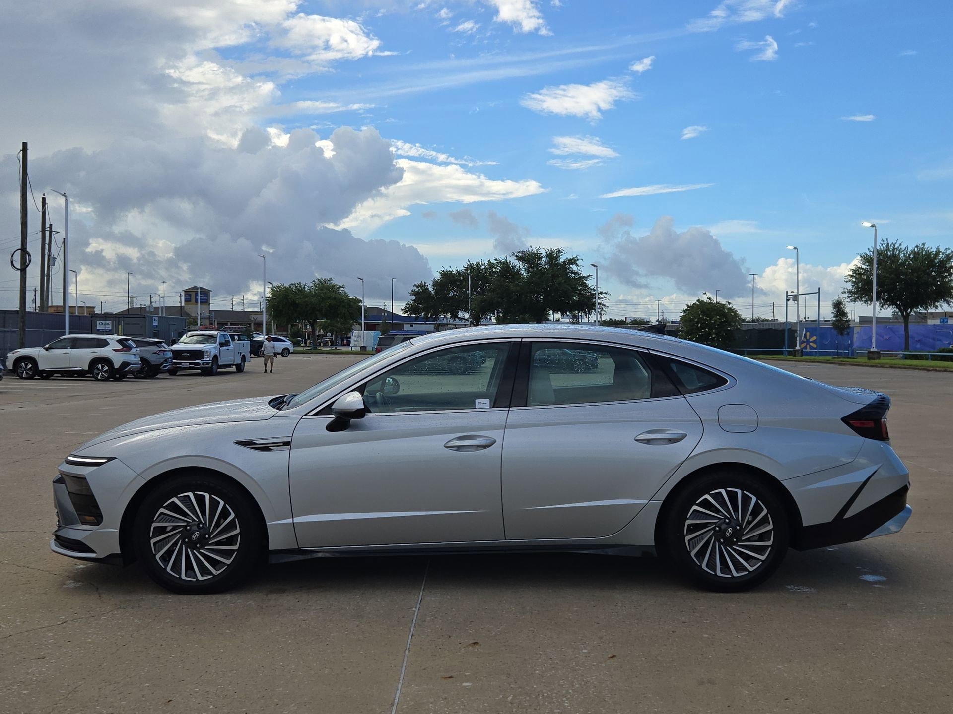 Used 2025 Hyundai Sonata SEL FWD image 7