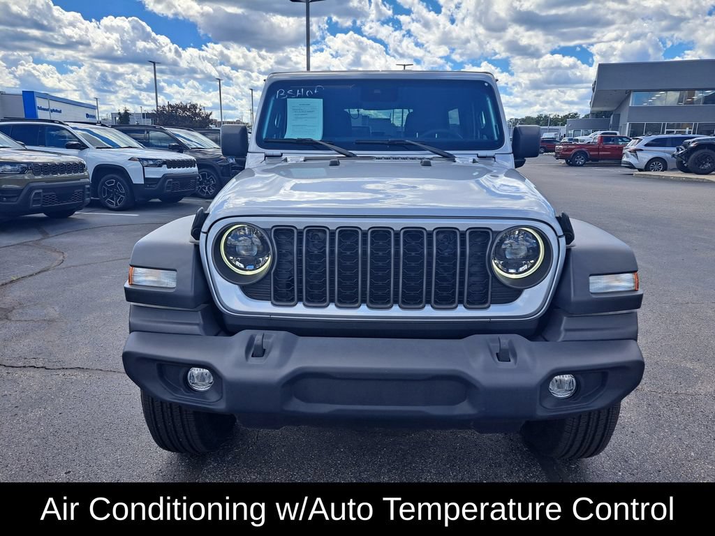 Used 2024 Jeep Wrangler Unlimited Sport AWD/4WD image 9
