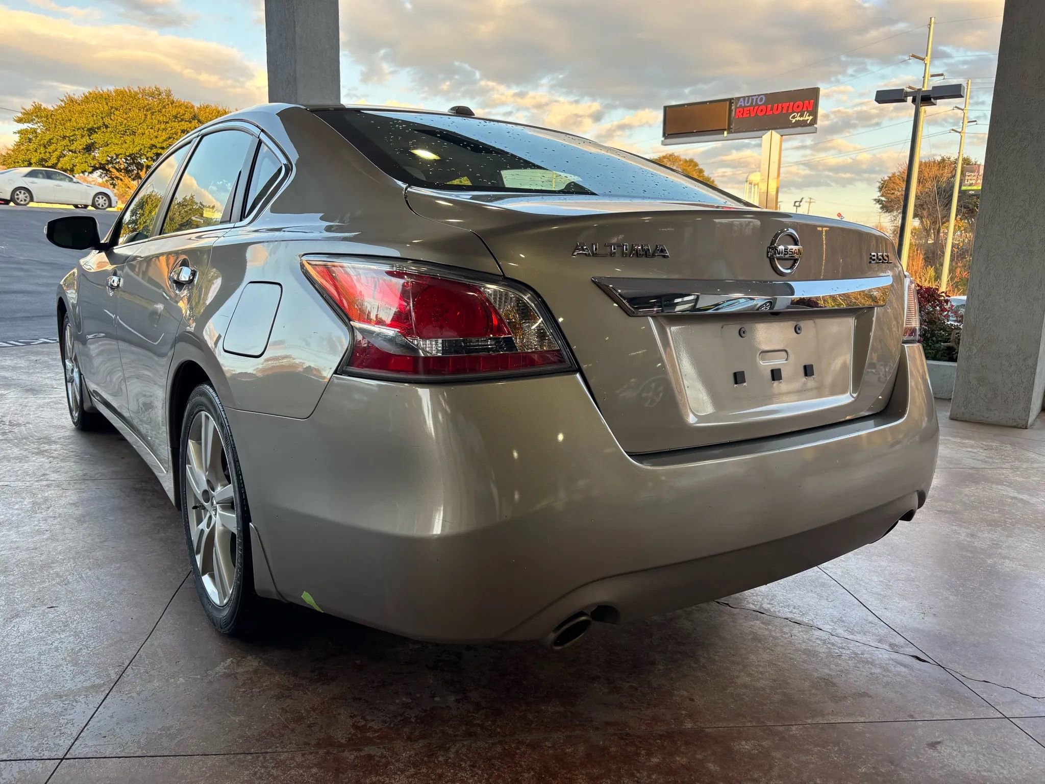 Used 2014 Nissan Altima 3.5 SL image 4