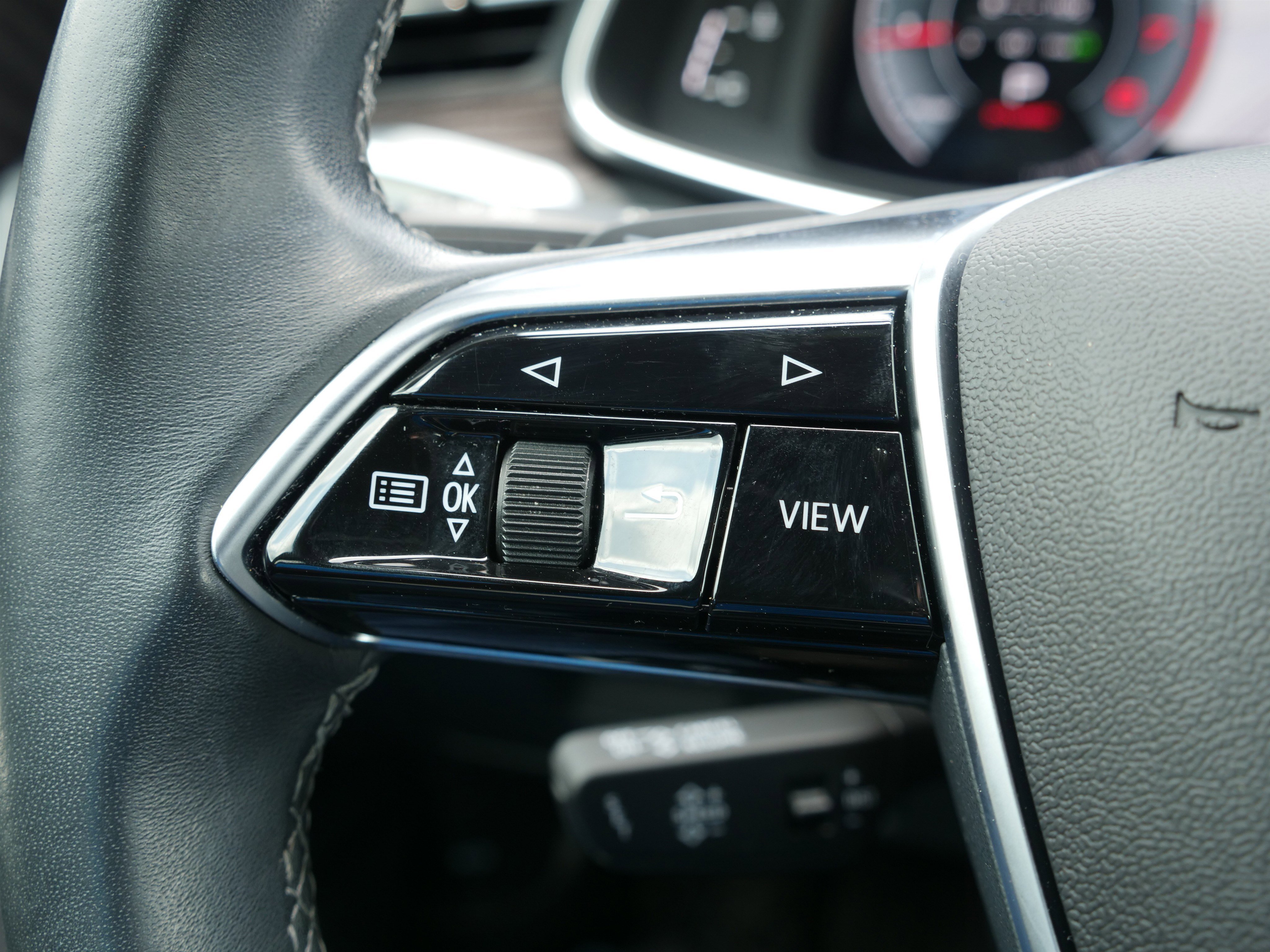 Used 2022 Audi A6 Premium Plus w/ Premium Plus Package image 20