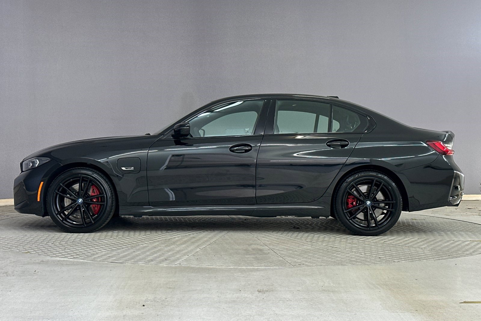 Certified 2023 BMW 330e w/ M Sport Package image 2