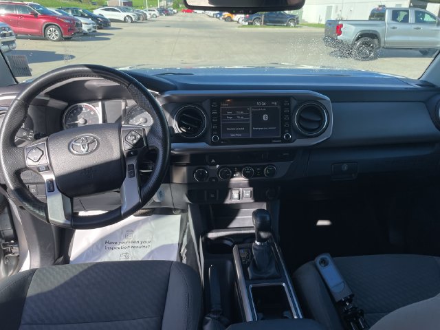 Used 2022 Toyota Tacoma SR5 AWD/4WD image 23