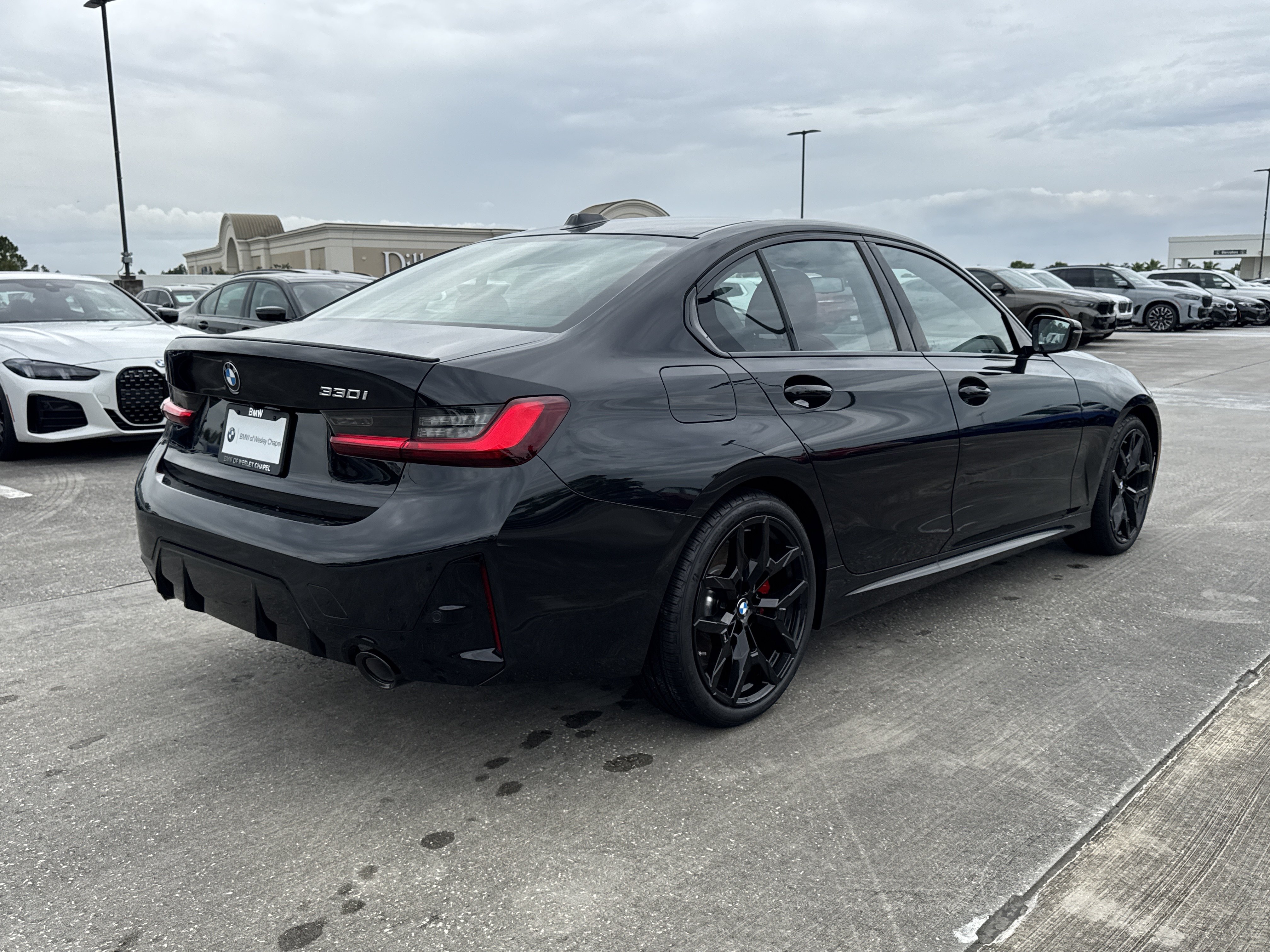 New 2026 BMW 330i Sedan w/ M Sport Package RWD image 7