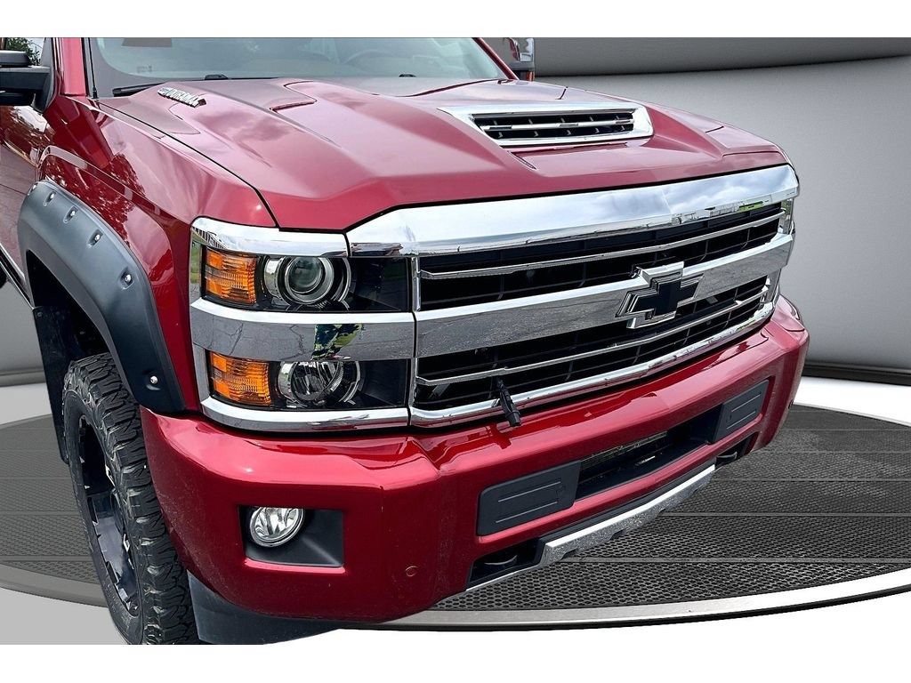 Used 2018 Chevrolet Silverado 2500 High Country AWD/4WD image 32