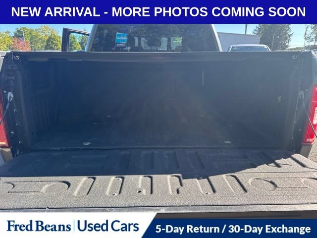 Used 2019 Ford F150 XLT w/ Equipment Group 302A Luxury AWD/4WD image 11