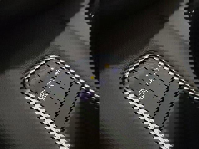 Certified 2022 Cadillac Escalade Premium Luxury image 27