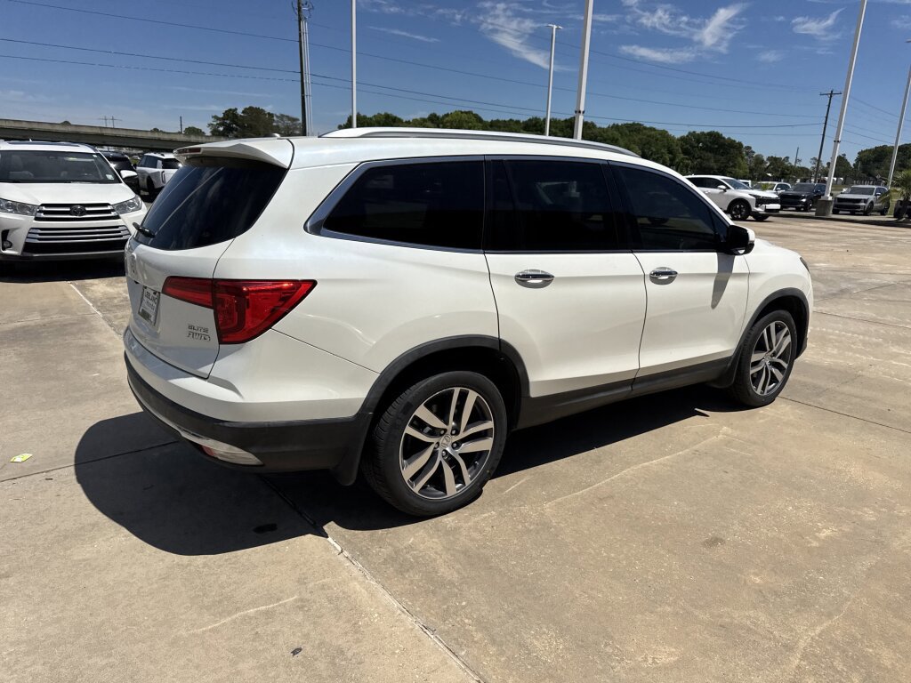 Used 2017 Honda Pilot Elite image 17