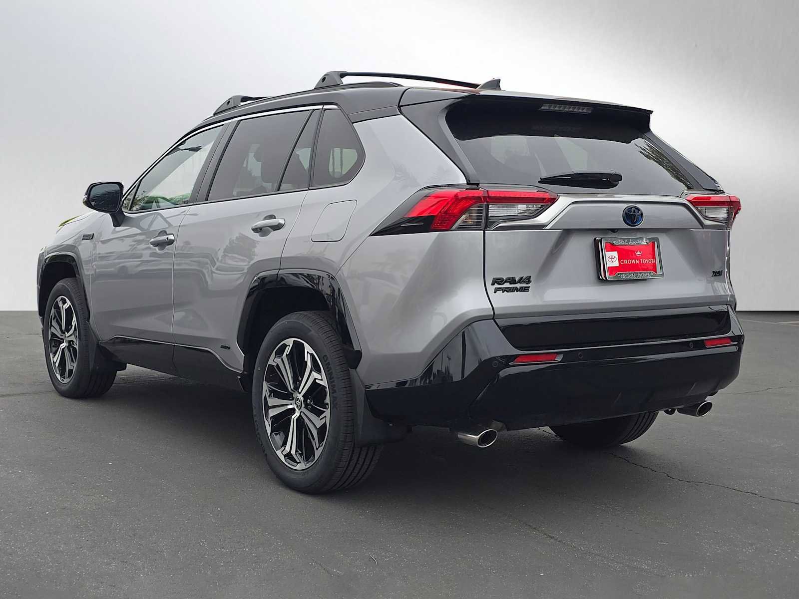 Used 2023 Toyota RAV4 XSE w/ Premium Package AWD/4WD image 5