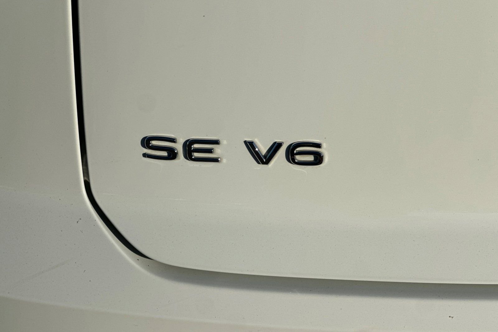 Used 2020 Volkswagen Atlas Cross Sport SE w/ Panoramic Sunroof Package image 32