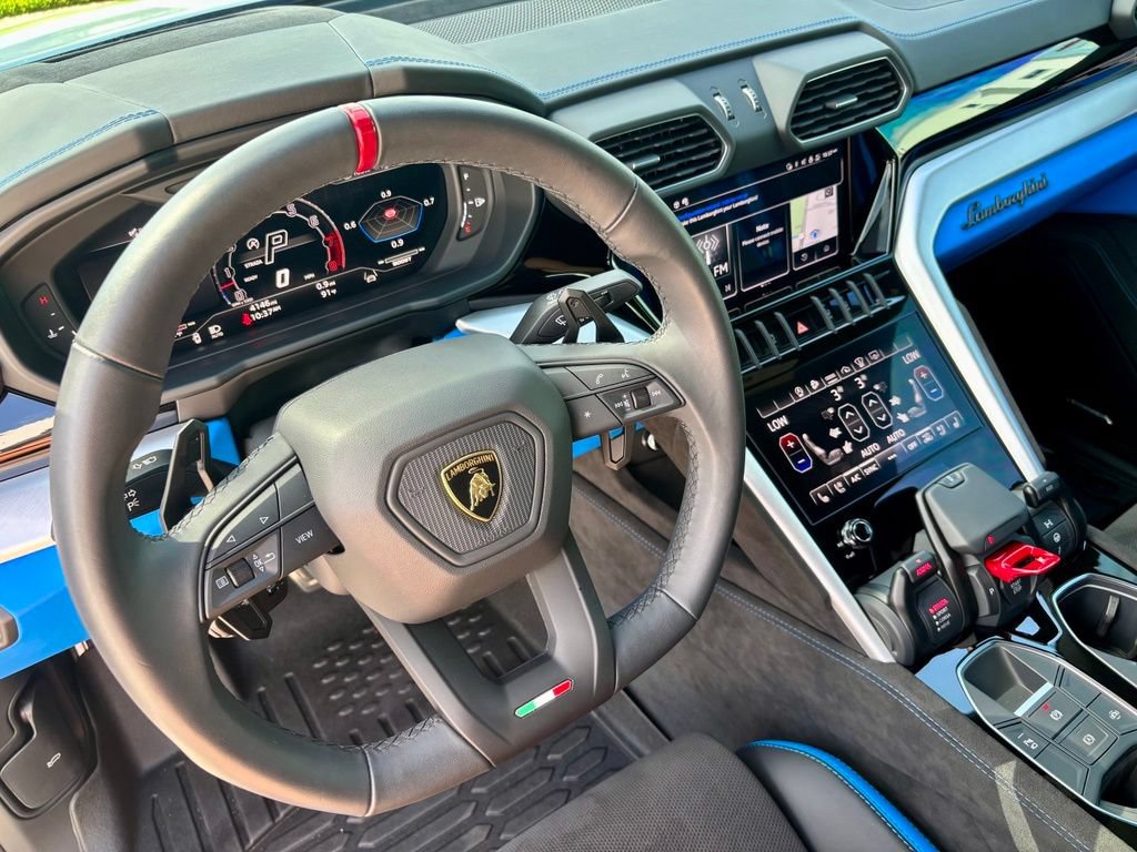 Used 2024 Lamborghini Urus S AWD/4WD image 14