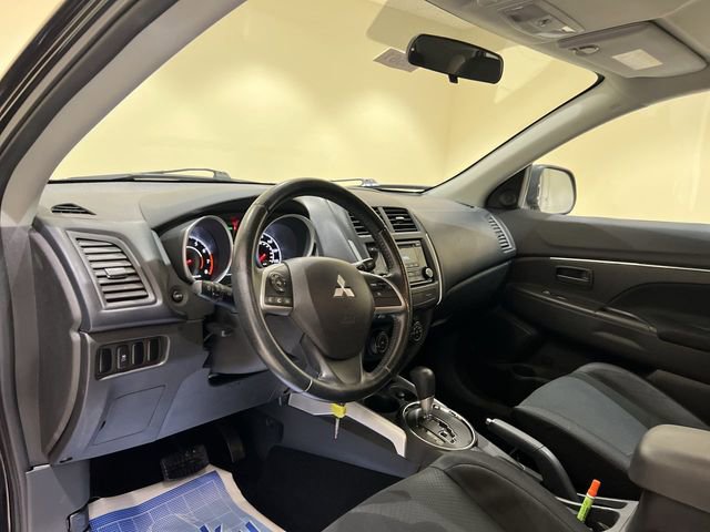 Used 2014 Mitsubishi Outlander Sport ES FWD image 9
