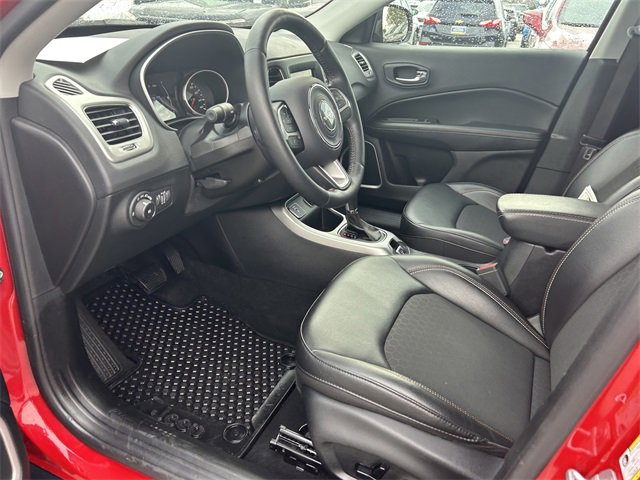 Used 2019 Jeep Compass Latitude w/ Cold Weather Group image 13