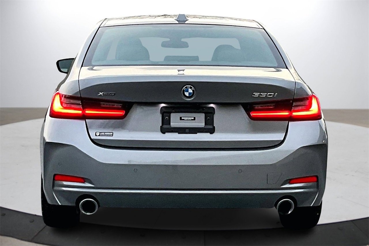 Used 2023 BMW 330i xDrive 330i xDrive w/ Driving Assistance Package image 8