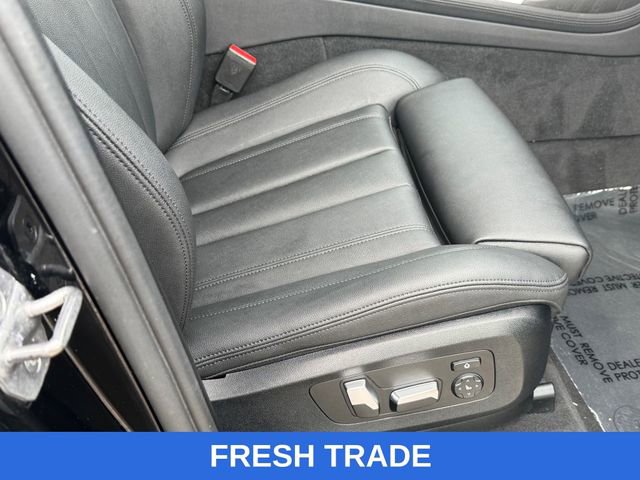 Used 2022 BMW X7 xDrive40i w/ Premium Package image 10