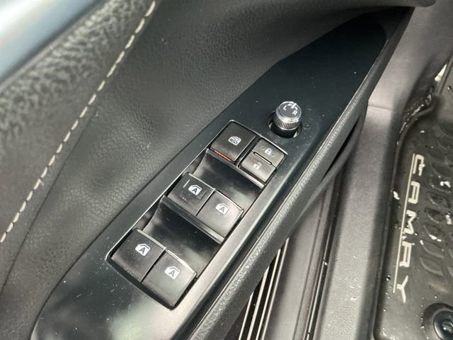 Used 2018 Toyota Camry XSE w/ Driver Assist Package image 25