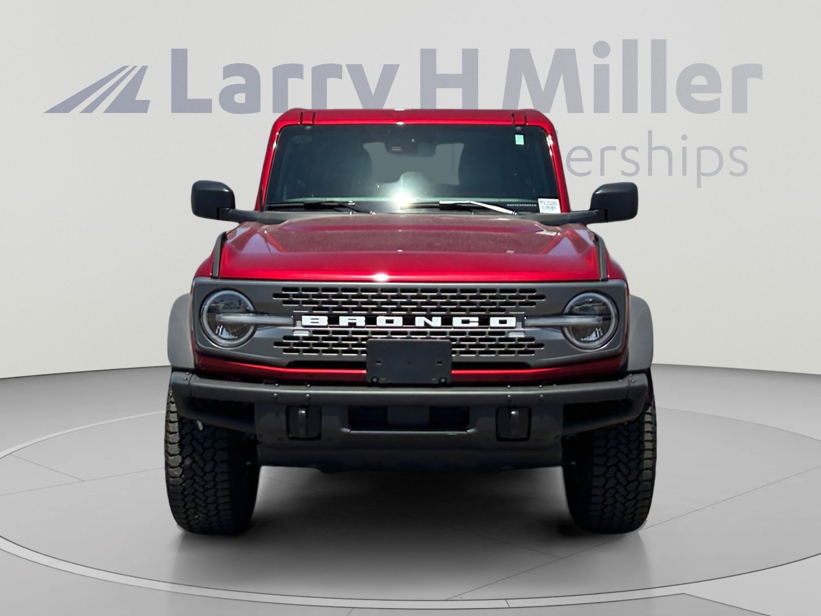 New 2025 Ford Bronco Badlands w/ Sasquatch Package AWD/4WD image 8