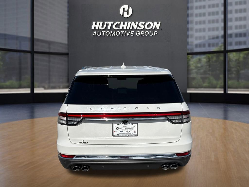 Used 2023 Lincoln Aviator Reserve image 6