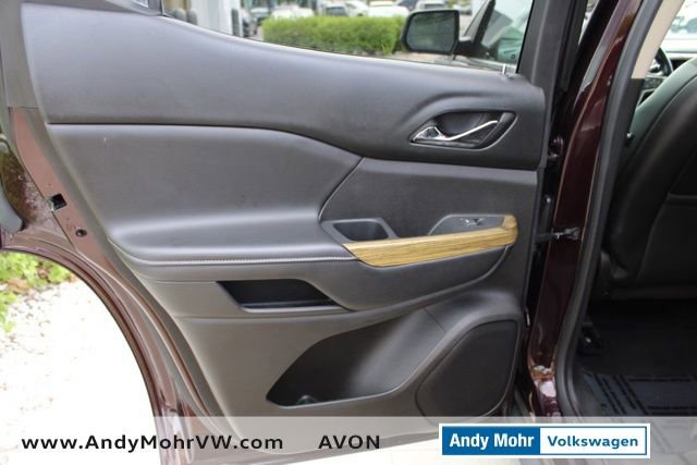 Used 2017 GMC Acadia Denali AWD/4WD image 29