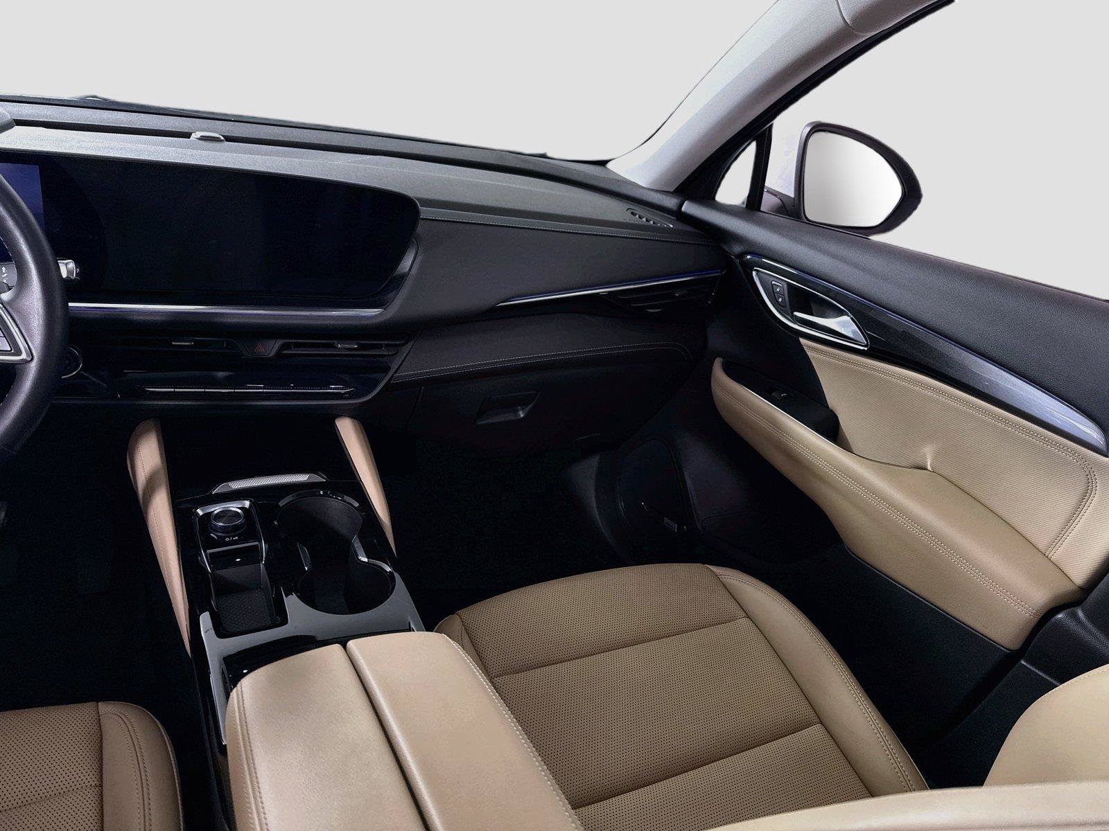 Used 2024 Buick Envision Preferred AWD/4WD image 17