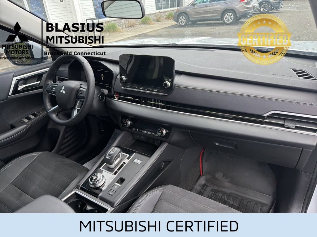 Used 2023 Mitsubishi Outlander 4WD Plug-In Hybrid image 39