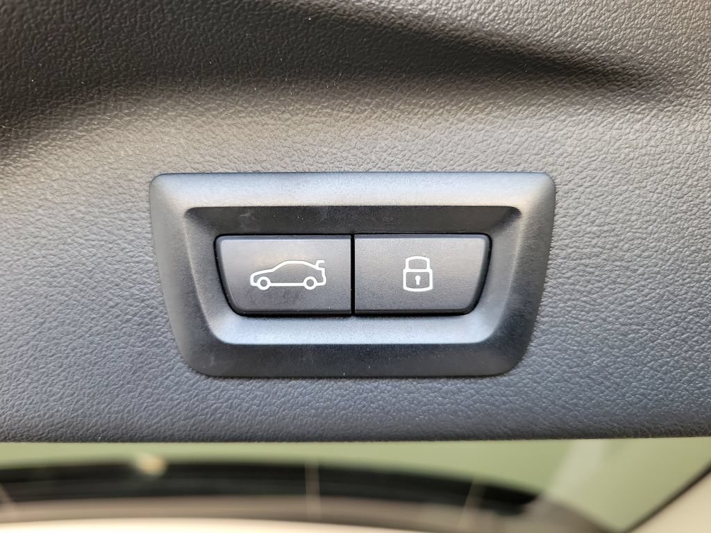 Used 2024 BMW X7 xDrive40i AWD/4WD image 13