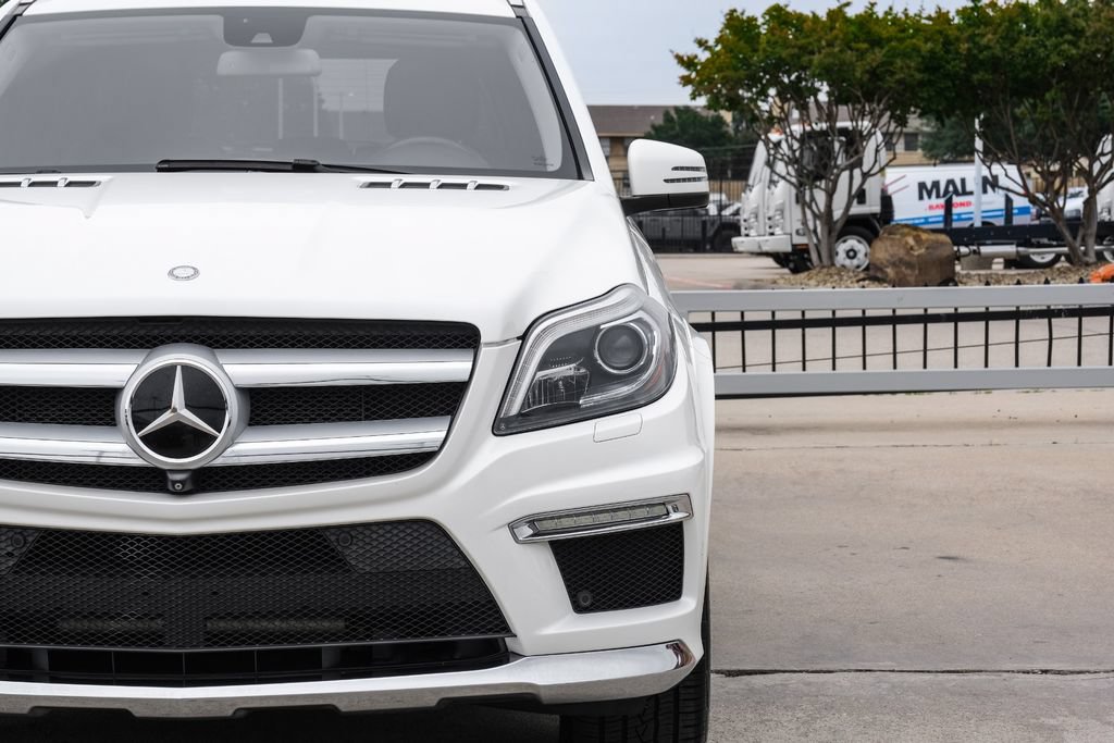 Used 2015 Mercedes-Benz GL 550 4MATIC image 48