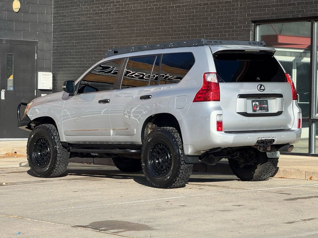 Used 2011 Lexus GX 460 image 3