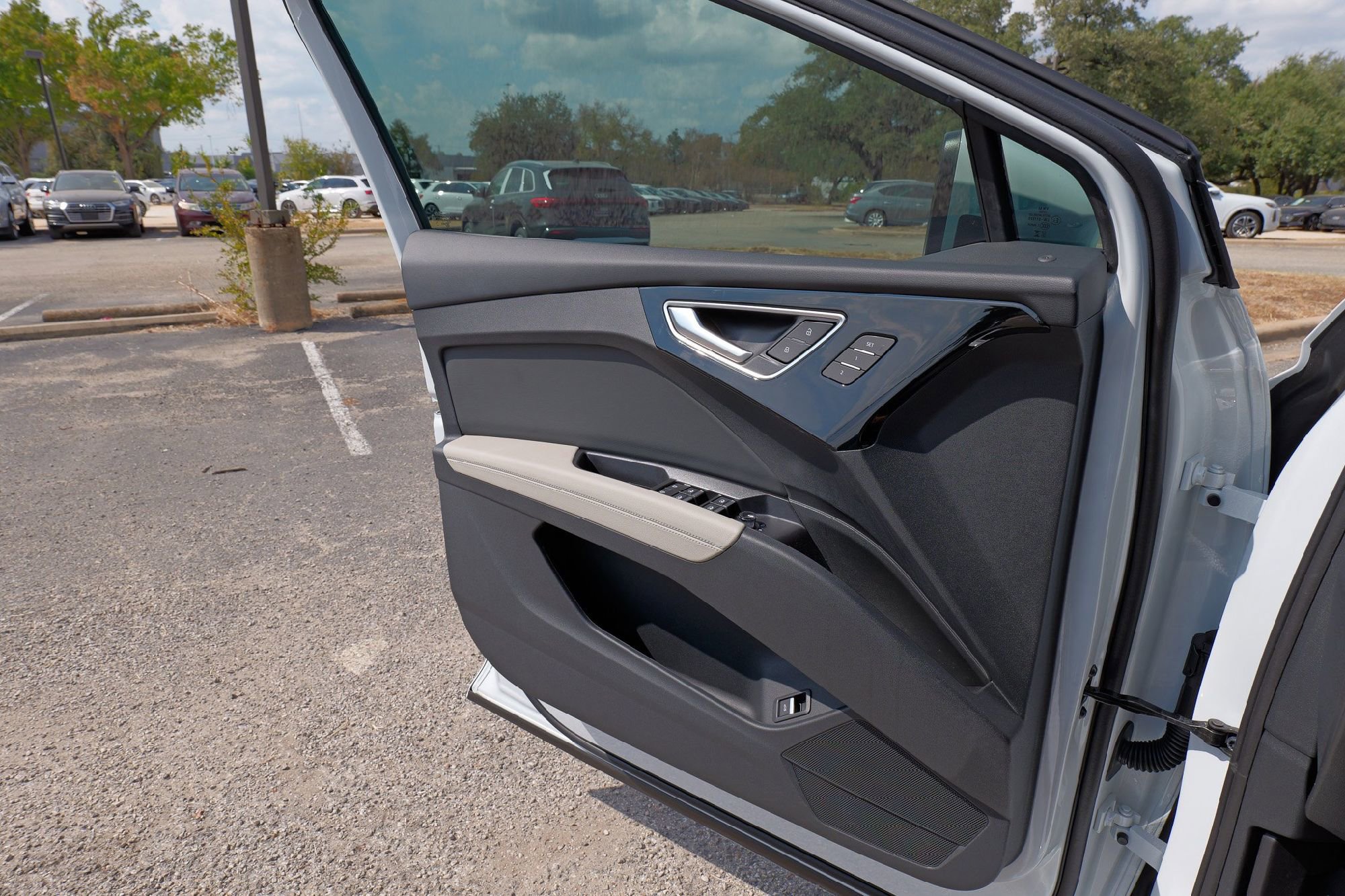 New 2026 Audi Q4 e-tron Premium Plus image 22