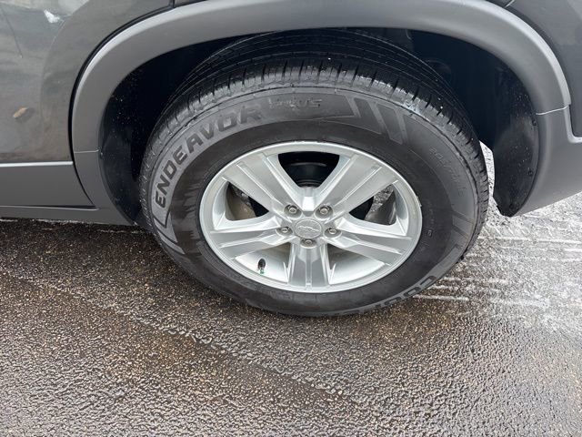 Used 2017 Chevrolet Trax LT w/ LT Convenience Package image 41