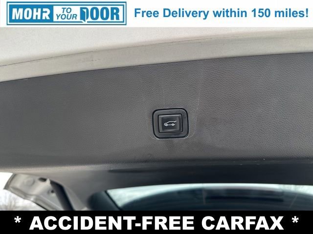 Used 2022 Chevrolet Traverse LT image 12