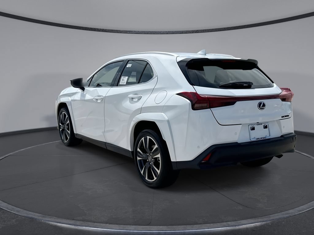 New 2026 Lexus UX 300h FWD image 10
