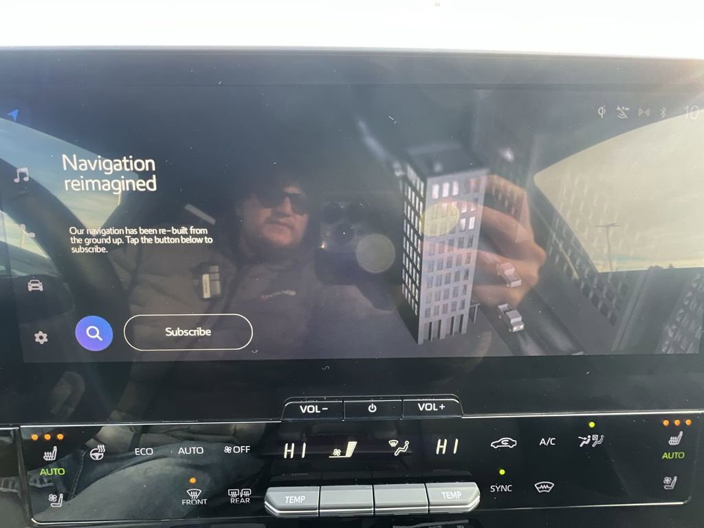 Used 2023 Subaru Solterra AWD image 12