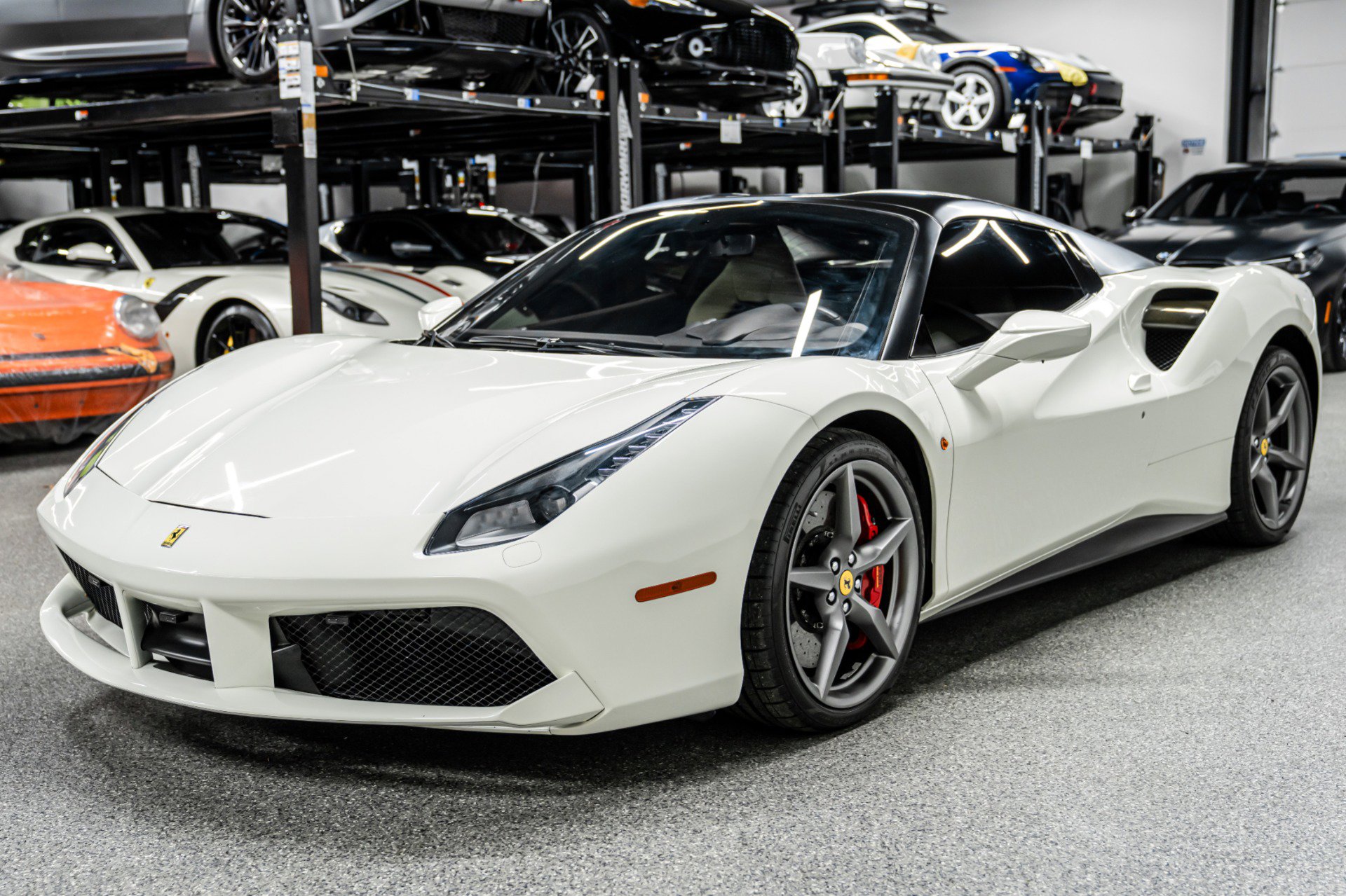 Used 2018 Ferrari 488 Spider image 38