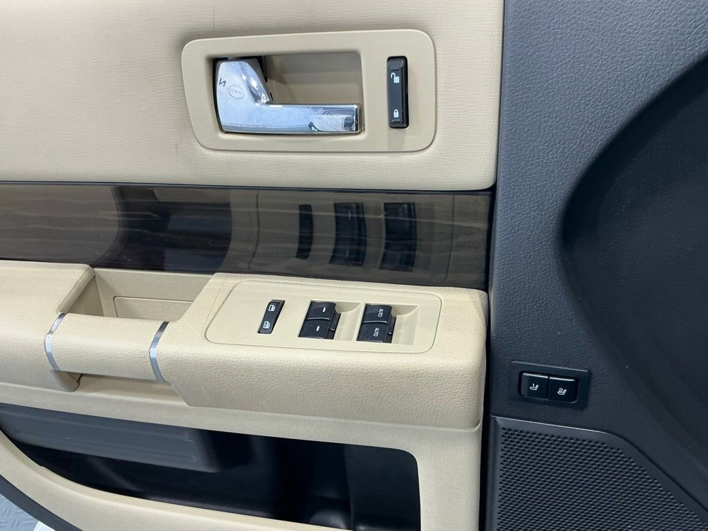 Used 2016 Ford Flex SEL w/ Equipment Group 202A image 39