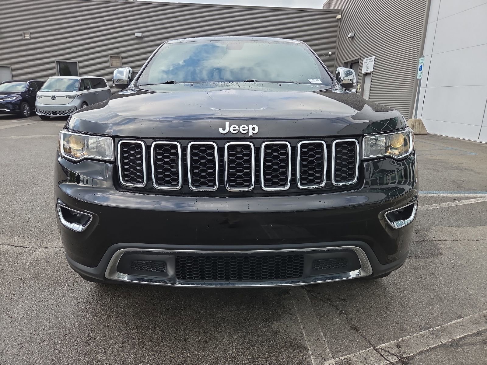 Used 2021 Jeep Grand Cherokee Limited w/ Trailer Tow Group IV AWD/4WD image 4