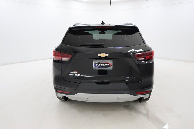 Used 2025 Chevrolet Blazer LT w/ Convenience Package image 4