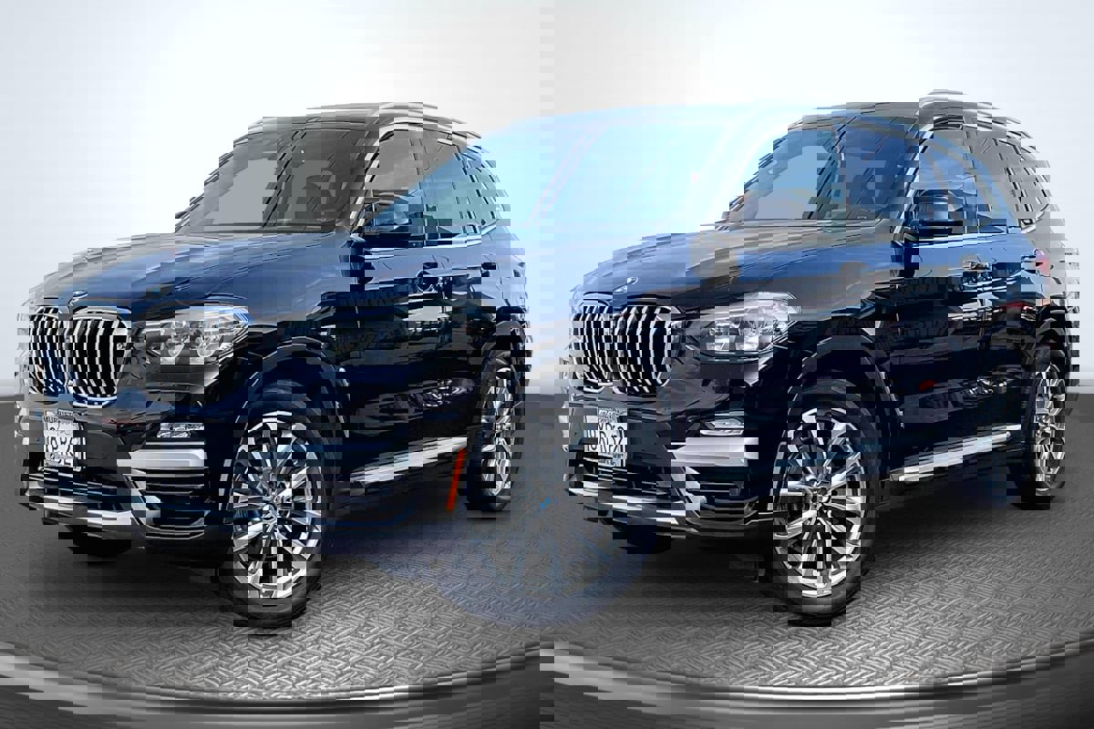 Used 2019 BMW X3 xDrive30i w/ Driving Assistance Package image 12