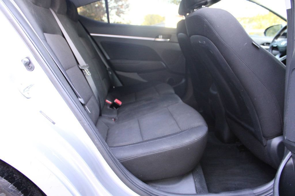Used 2020 Hyundai Elantra SEL w/ Cargo Package (C1) image 15
