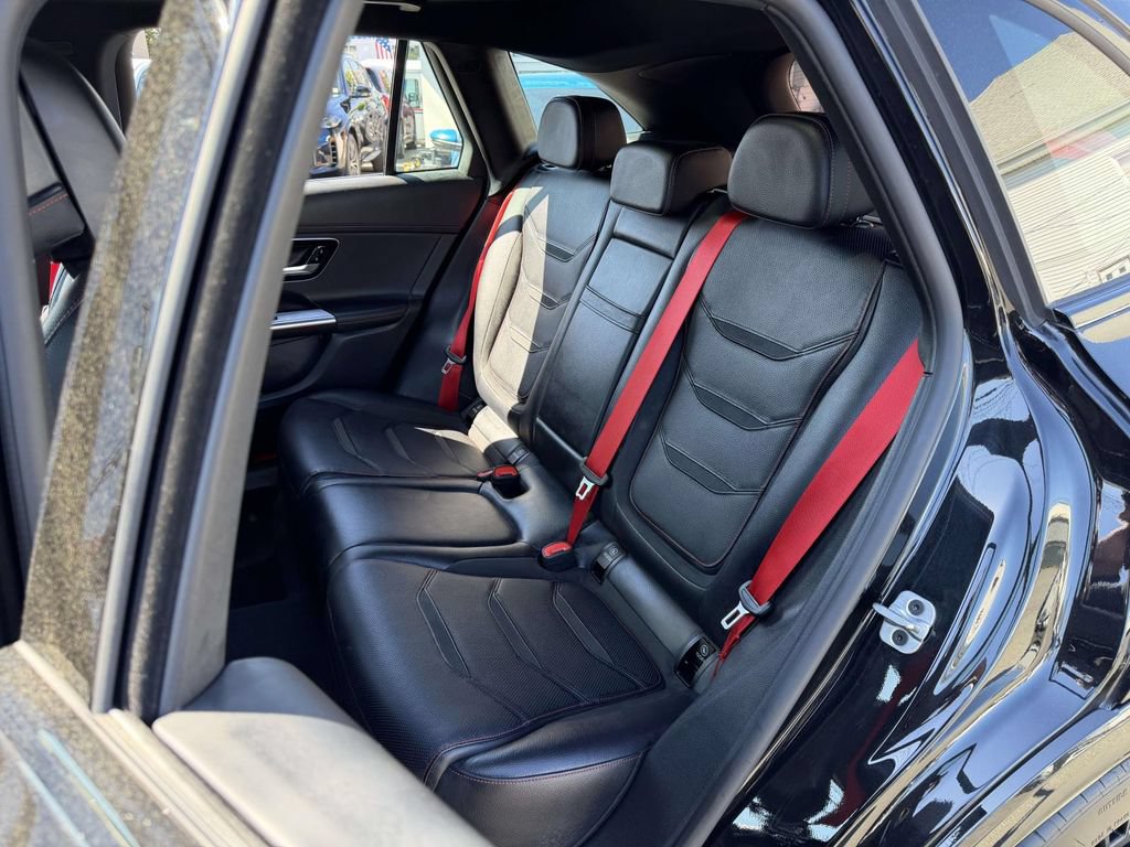 Used 2025 Mercedes-Benz GLC 43 AMG 4MATIC image 19