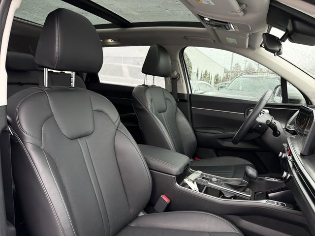 Used 2025 Kia Sorento S w/ Panoramic Sunroof Package image 15