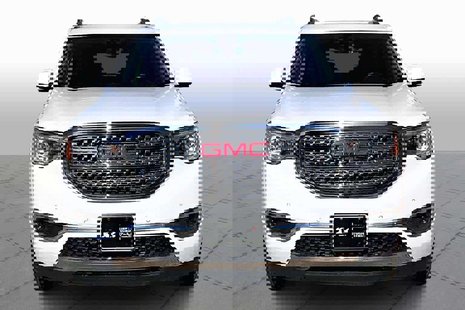 Used 2019 GMC Acadia Denali image 4