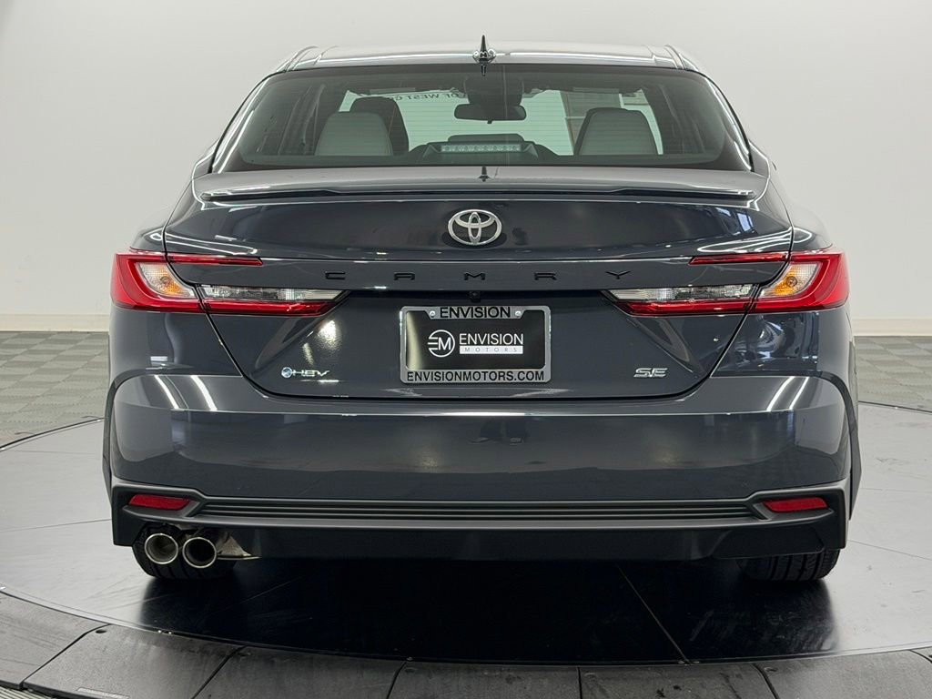 Used 2026 Toyota Camry SE FWD image 11