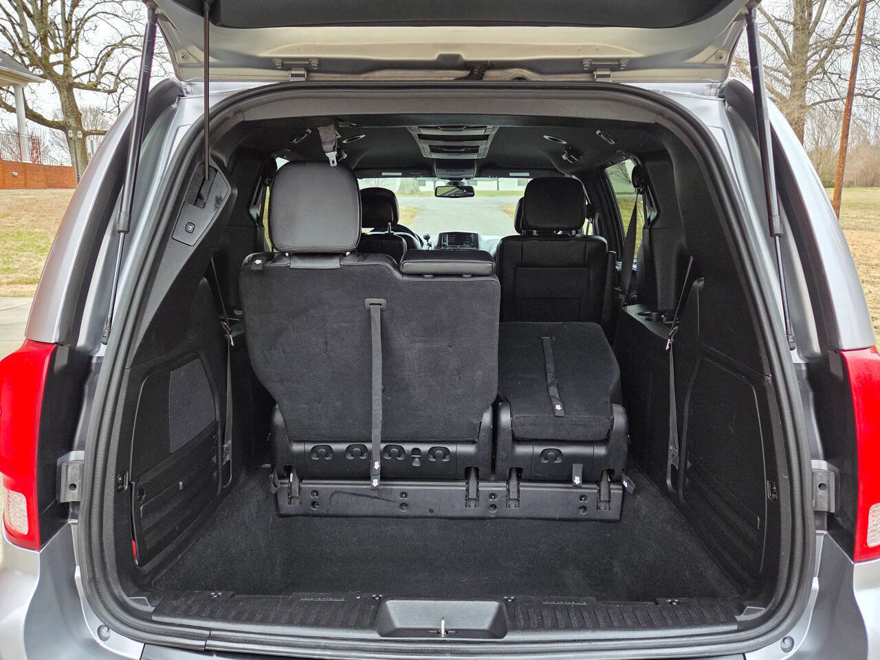 Used 2019 Dodge Grand Caravan GT image 30