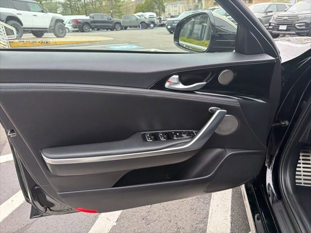 Used 2020 Kia Stinger GT-Line w/ Sun & Sound Package image 12