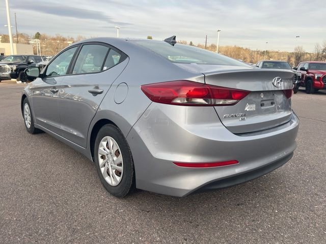 Used 2017 Hyundai Elantra SE image 3
