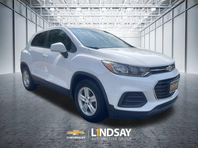 Certified 2020 Chevrolet Trax LS w/ Tint and Cruise Package FWD image 2