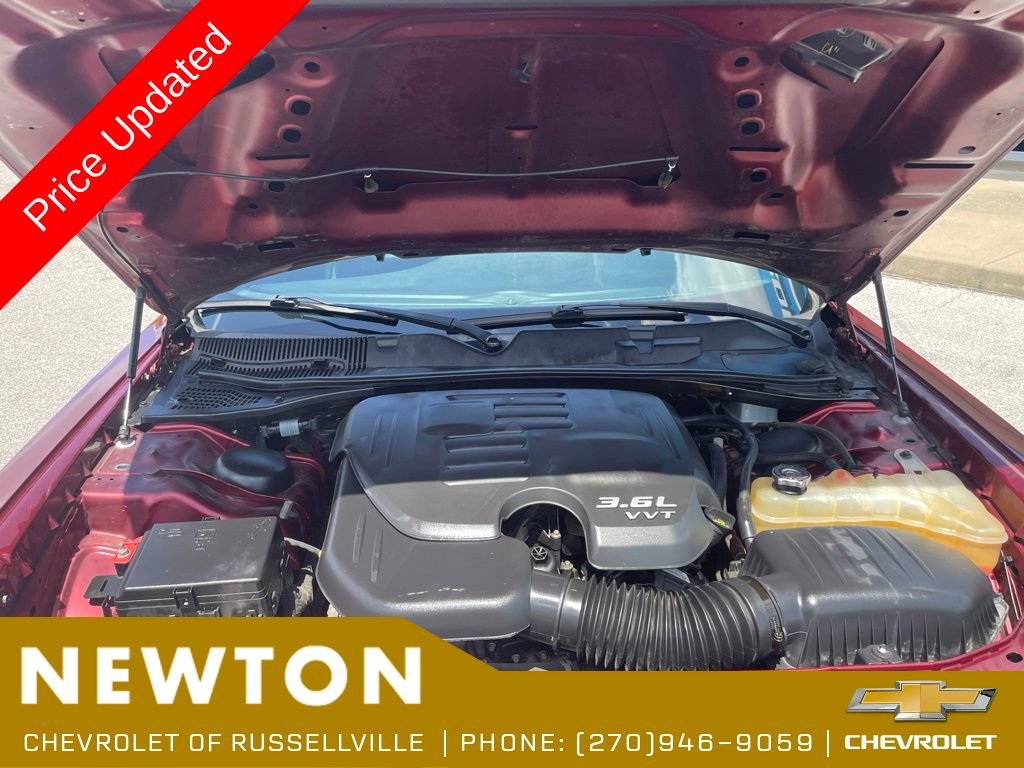 Used 2017 Dodge Challenger SXT Plus RWD image 38